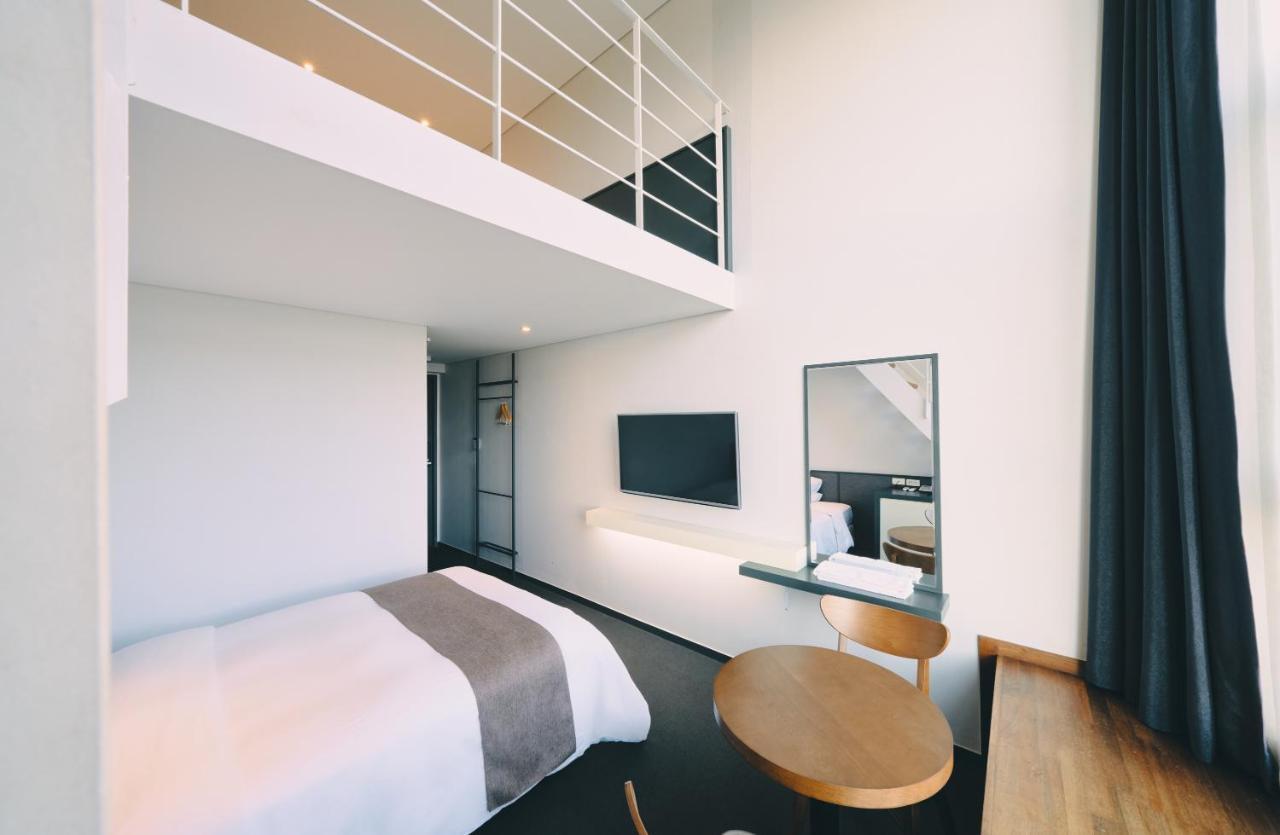 Jeju Poong Gyung Hotel Seogwipo Exterior foto